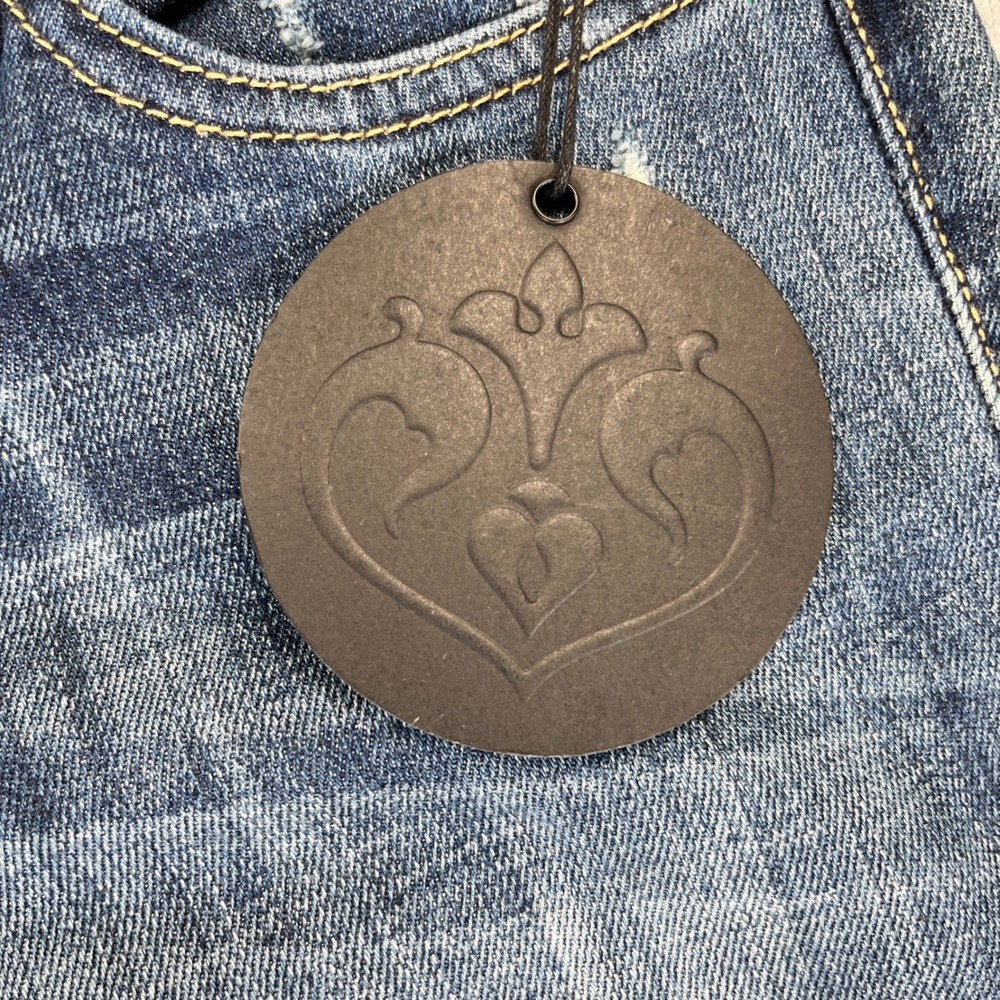New with tags SIWY women 27/30X34 low rise Distressed whiskered Sexy Dress Jeans - Picture 5 of 16